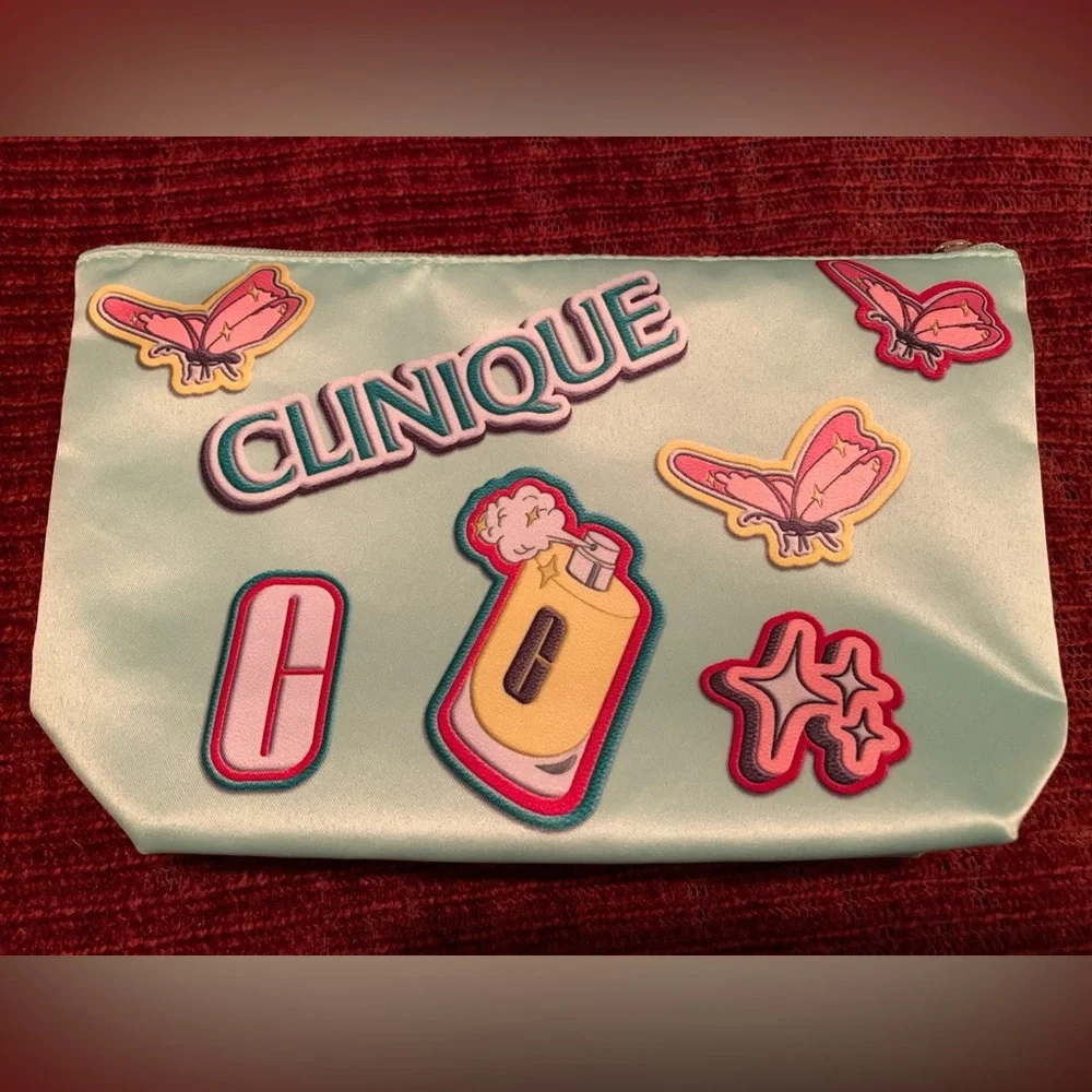 Clinique Cosmetic Bag - Picture 7 of 7